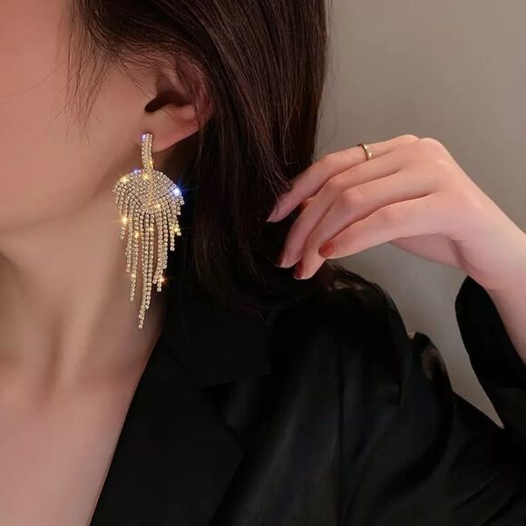 Long Tassel Full Rhinestone Leaf Dangle Earrings - Picture 1 of 2